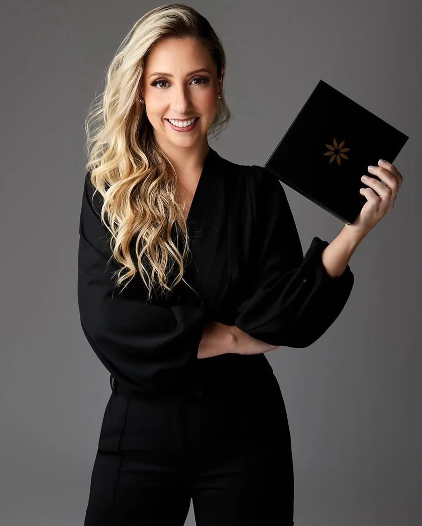 Dra. Karina Cestari